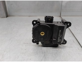 Recambio de motor calefaccion para lexus is 200 (ds2/is2) d-cat referencia OEM IAM 0638000171 TRAMPILLA 