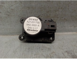 Recambio de motor apertura trampillas climatizador para citroën c4 picasso referencia OEM IAM A21201700 DENSO