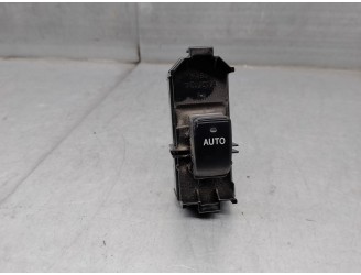 Recambio de mando elevalunas trasero derecho para lexus is 200 (ds2/is2) d-cat referencia OEM IAM 8403053020  