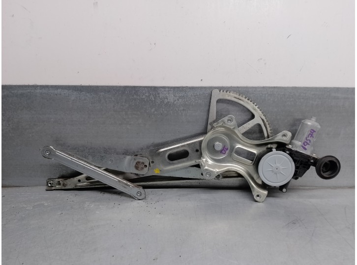 Recambio de elevalunas delantero izquierdo para lexus is 200 (ds2/is2) d-cat referencia OEM IAM 6980230260 6 PINES 4 PUERTAS