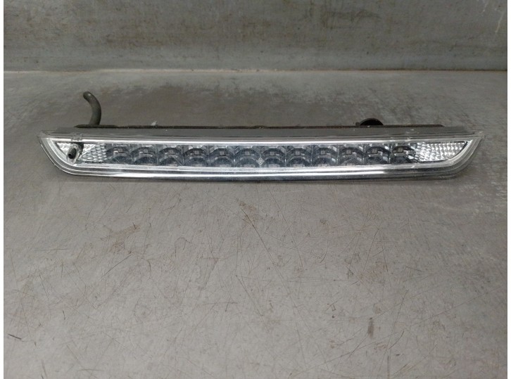 Recambio de luz central de freno para citroën c4 picasso referencia OEM IAM 9688016880  