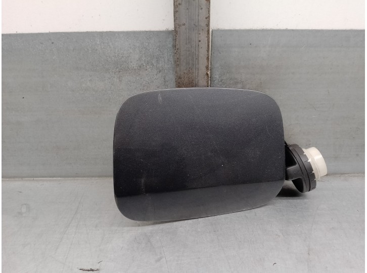 Recambio de tapa exterior combustible para lexus is 200 (ds2/is2) d-cat referencia OEM IAM 7735053050  