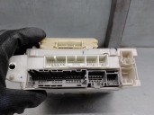 Recambio de caja reles / fusibles para lexus is 200 (ds2/is2) d-cat referencia OEM IAM 8273053022 