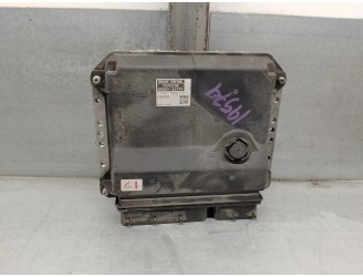 Recambio de centralita motor uce para lexus is 200 (ds2/is2) d-cat referencia OEM IAM 8966153741 1758009490 DENSO