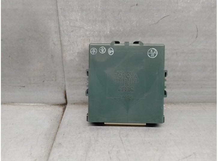 Recambio de modulo electronico para lexus is 200 (ds2/is2) d-cat referencia OEM IAM 8967053030 1012380101 DENSO