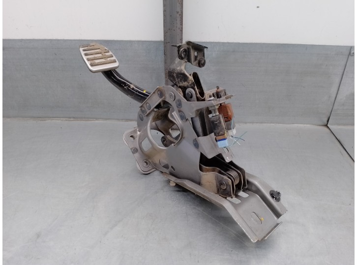 Recambio de pedal freno para nissan 370 z (z34) 3.7 v6 cat referencia OEM IAM 465011EA7C  