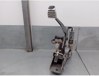 Recambio de pedal embrague para nissan 370 z (z34) 3.7 v6 cat referencia OEM IAM 465036GG0C  