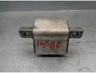Recambio de soporte motor para mercedes-benz clase c (w203) berlina 2.2 cdi cat referencia OEM IAM A2122400418 A2202400218 A2202