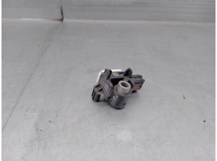 Recambio de sensor impacto para nissan 370 z (z34) 3.7 v6 cat referencia OEM IAM 988301EA0A 