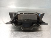 Replacement left engine mount for Volkswagen Golf VII Sedan (BQ1) GTI Performance BMT/Start-Stop OEM IAM reference 5Q019