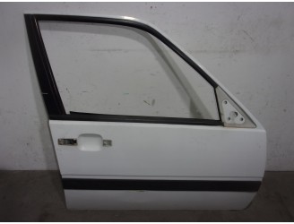 Replacement front right door for Volvo Series 440 1.7 OEM IAM reference 3345182 WHITE 5 DOORS