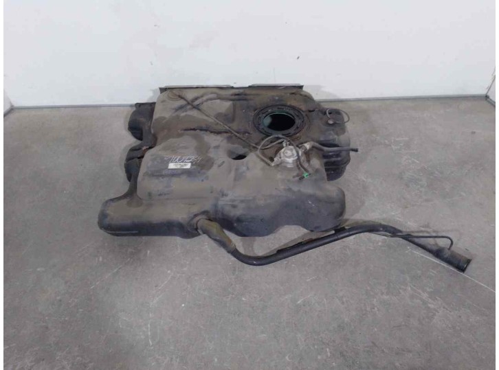 Recambio de deposito combustible para chrysler grand voyager lx referencia OEM IAM 4721841AC 04721846AC CESTA 20