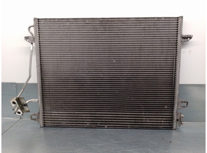 Recambio de condensador / radiador aire acondicionado para chrysler grand voyager lx referencia OEM IAM 04677782AA 04677782AC 