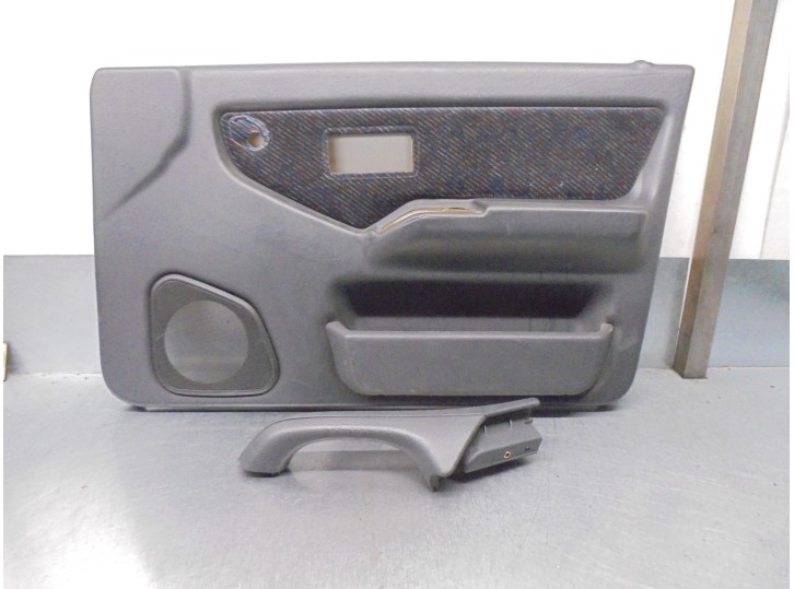 Recambio de guarnecido puerta delantera derecha para volvo serie 440 1.7 referencia OEM IAM 3486120  