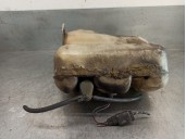 Recambio de deposito limpia para ford sierra berlina referencia OEM IAM 90BG17610AA  5 PUERTAS