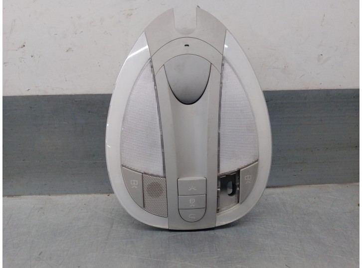 Recambio de luz interior para mercedes-benz clase cls (w219) 3.5 v6 cat referencia OEM IAM A2198200001 