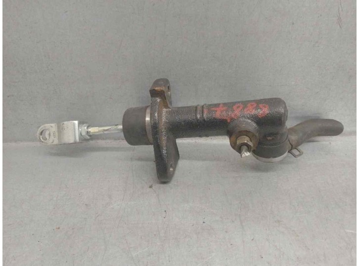 Replacement clutch pump for Hyundai H1 2.5 diesel OEM IAM reference 416004A030 