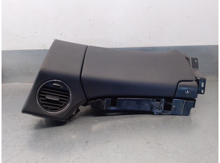 Recambio de guantera para mercedes-benz clase cls (w219) 3.5 v6 cat referencia OEM IAM A21968006878L22 A21968000988L22 