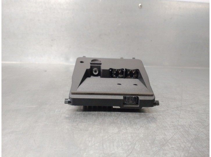 Recambio de modulo electronico para toyota auris 1.8 16v (híbrido) referencia OEM IAM 8818102060 A2C757646060 CONTINENTAL