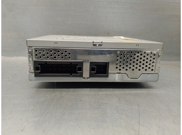 Recambio de amplificador para mercedes-benz clase cls (w219) 3.5 v6 cat referencia OEM IAM A2118702489 51401897 BECKER