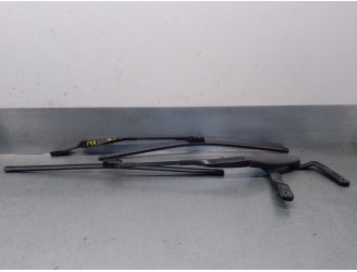 Recambio de brazo limpia delantero derecho para mercedes-benz clase cls (w219) 3.5 v6 cat referencia OEM IAM A2118200444 A211820