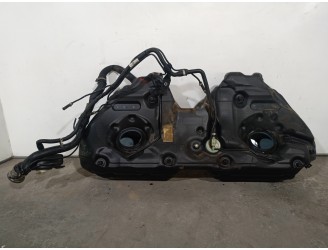 Recambio de deposito combustible para mercedes-benz clase cls (w219) 3.5 v6 cat referencia OEM IAM A2114702601  CESTA 3