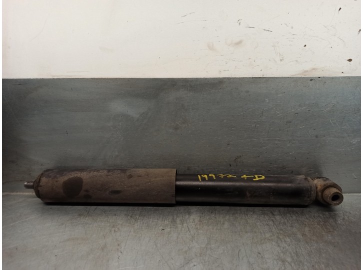 Recambio de amortiguador trasero derecho para citroën c4 picasso referencia OEM IAM 9817404780 03091000847 KYB