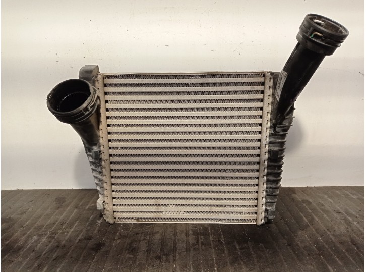 Replacement intercooler for Porsche Cayenne (Typ 92AA) 3.0 V6 TDI CAT OEM IAM reference 7L6145804A S5028002 BEHR
