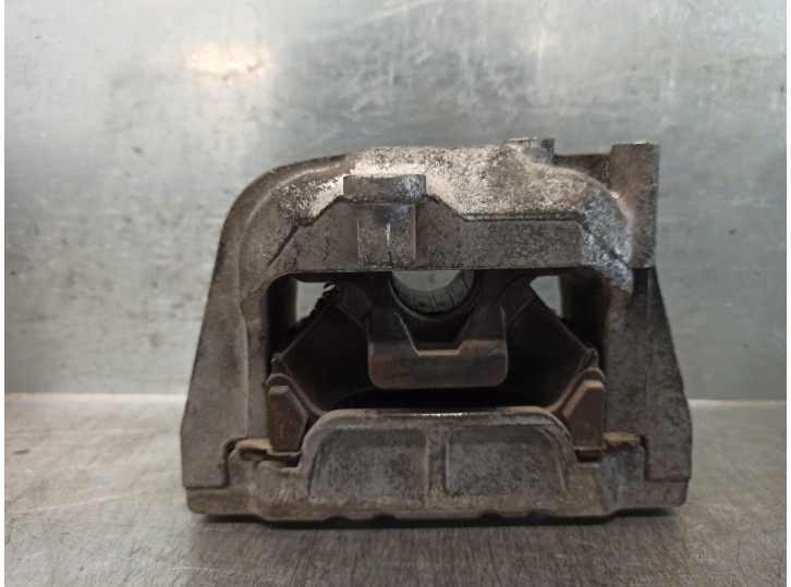 Recambio de soporte motor derecho para audi a3 (8p) 1.9 tdi referencia OEM IAM 1K0199262AS 