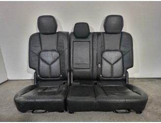 Recambio de asientos traseros para porsche cayenne (typ 92aa) 3.0 v6 tdi cat referencia OEM IAM 95852240587 CUERO NEGRO 5 PUERTA