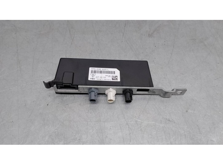 Recambio de antena para porsche cayenne (typ 92aa) 3.0 v6 tdi cat referencia OEM IAM 7P5035225L  