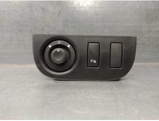 Recambio de mando retrovisor para dacia sandero ii 1.5 blue dci diesel fap cat referencia OEM IAM 684937116R  