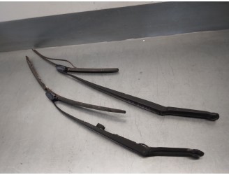 Recambio de brazo limpia delantero izquierdo para bmw serie 3 berlina (e46) 2.0 16v diesel cat referencia OEM IAM 61617003931 