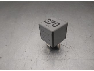 Recambio de rele para audi a6 berlina (4b2) 2.5 v6 24v tdi referencia OEM IAM 8D0951253  