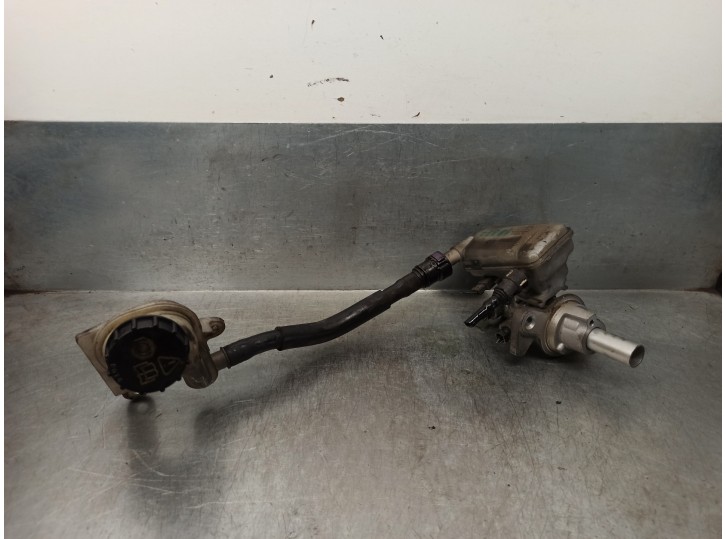 Recambio de bomba freno para ford fiesta (cb1) 1.6 tdci cat referencia OEM IAM 0204054029 0204054029 BOSCH