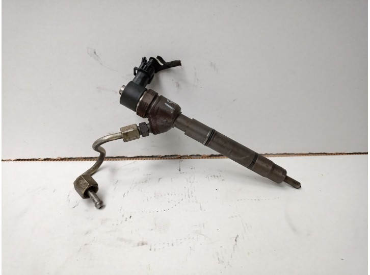 Recambio de inyector para hyundai matrix (fc) 1.5 crdi cat referencia OEM IAM 338002A400 