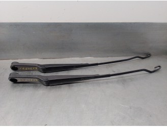 Recambio de brazo limpia delantero derecho para land rover freelander (ln) 2.0 td4 cat referencia OEM IAM DKB103030 DKB103030 