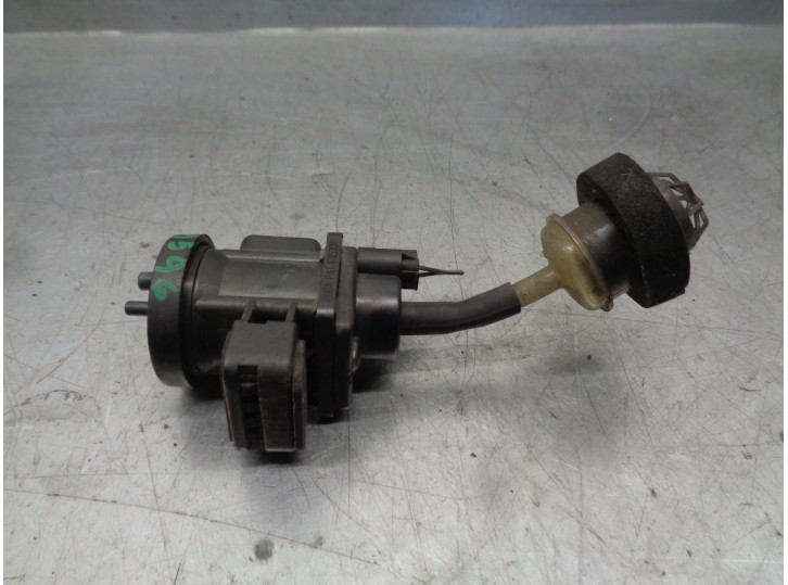 Recambio de electrovalvula vacio para mercedes-benz clase e (w210) berlina diesel 2.7 cdi 20v cat referencia OEM IAM 4715396 