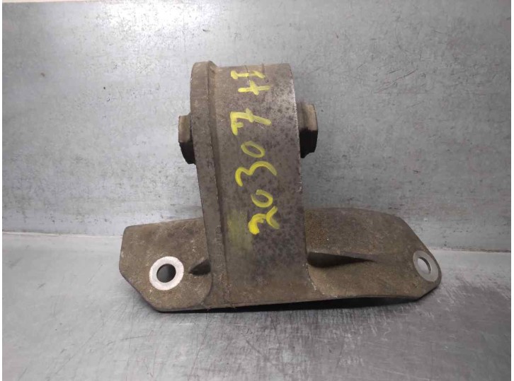 Replacement left engine mount for Land Rover Freelander (LN) 2.0 TD4 CAT OEM IAM reference KKB000100 