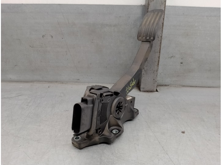 Recambio de potenciometro pedal para volvo v60 kombi 2.0 diesel cat referencia OEM IAM 31329062 6PV01083416 HELLA