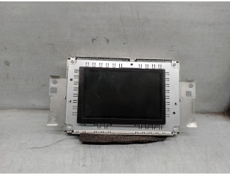 Replacement multifunction display for Volvo V60 Kombi 2.0 diesel CAT OEM IAM reference 31357023 7609501532 BOSCH