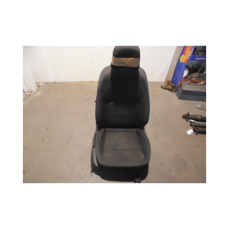 Recambio de asiento delantero derecho para skoda superb (3v3) active referencia OEM IAM  TELA NEGRA 5 PUERTAS