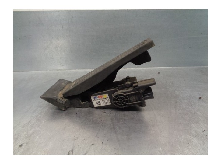 Recambio de potenciometro pedal para kia optima 1.7 crdi cat referencia OEM IAM 32700D4200  