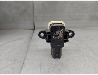 Recambio de sensor airbag para volvo v60 kombi 2.0 diesel cat referencia OEM IAM 30798030  