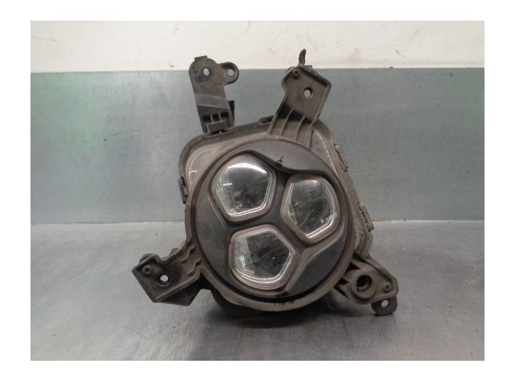 Recambio de faro antiniebla izquierdo para kia optima 1.7 crdi cat referencia OEM IAM 92201D4100 