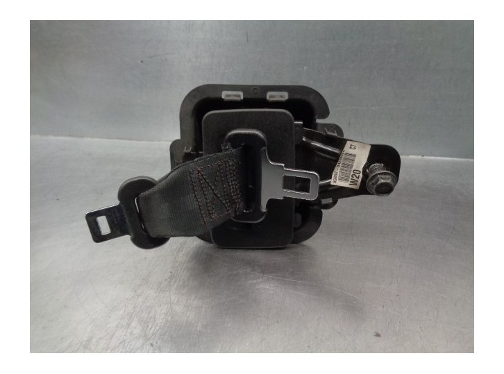 Replacement rear center seat belt for Kia Optima 1.7 CRDi CAT OEM IAM reference 89850D4200 4 DOORS