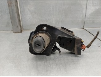 Replacement exterior tailgate handle for Citroën Saxo 1.1 OEM IAM reference 4162T2 