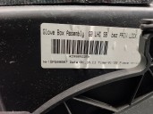 Recambio de guantera para volvo v60 kombi 2.0 diesel cat referencia OEM IAM 39809225 