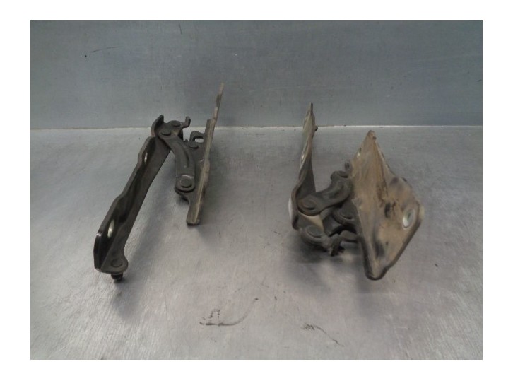 Replacement hood hinge for Kia Optima 1.7 CRDi cat OEM IAM reference 79110D4010 79120D4010 