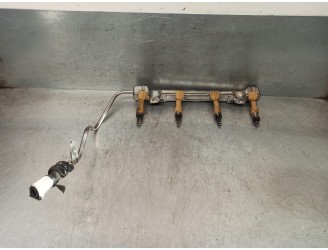 Recambio de rampa inyectora para toyota auris 1.8 16v (híbrido) referencia OEM IAM 2381437061  